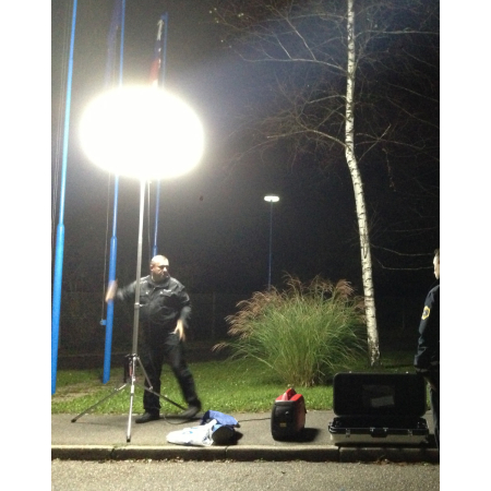 Maszt oświetleniowy LED Light Boy B3Q3S-CE – 40 000 lm, 300 W, wysokość 3,33 m