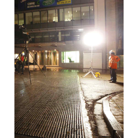 Maszt oświetleniowy LED Light Boy B8Q5S-CE – 110 000 lm, 800 W, wysokość 3,44 m
